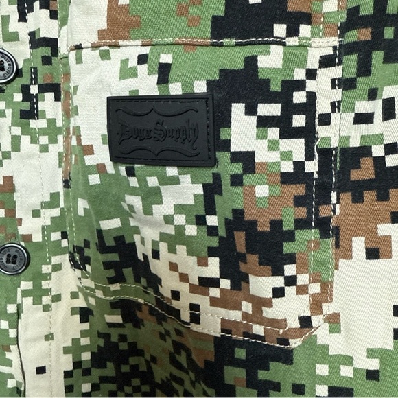 Dogg Supply By Snoop Dogg Mens Small Digital Camo Short Sleeve Button Up Shirt - Picture 4 of 9
